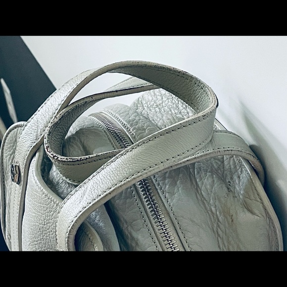 💯AUTHENTIC CHANEL mini leather bag - Picture 7 of 13